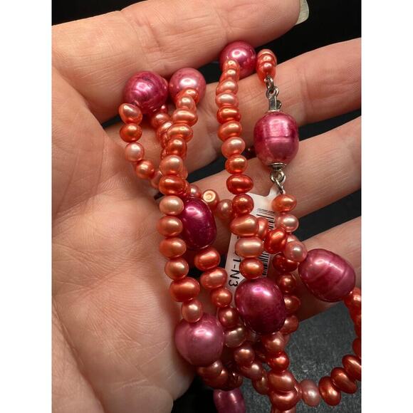 NEW coral pink freshwater pearl 36 inch necklace with sterling silver clasp - Picture 9 of 12